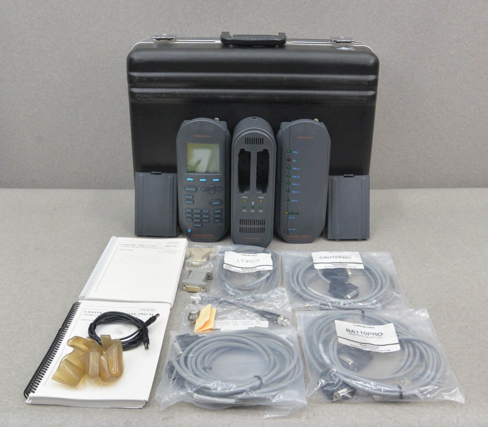 Wavetek Lantek Pro/ Lantek Pro XL 100MHz LAN Tester W/ Accessory Cables