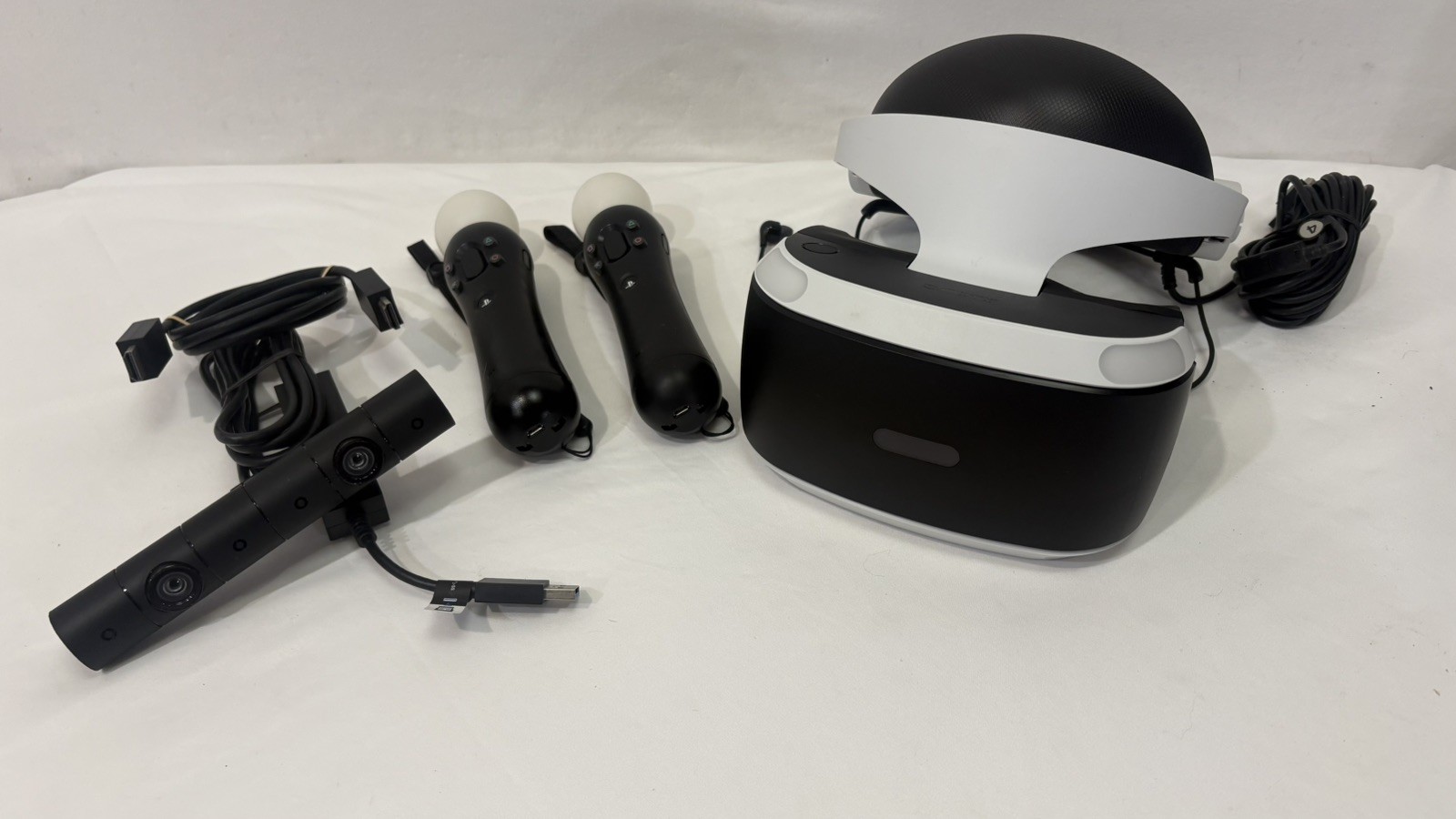 Sony PlayStation VR (PSVR) Starter Bundle - Headset, 2x Move Controllers, Camera