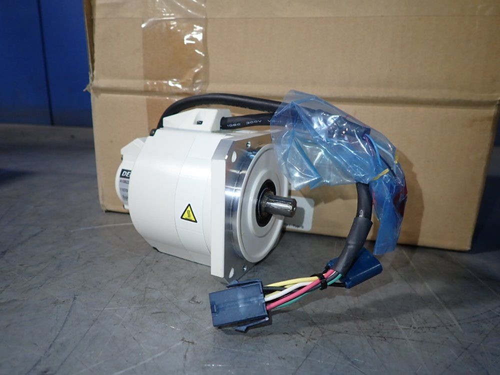 DENSO MQMA022T3V2 MOTOR  12250270098