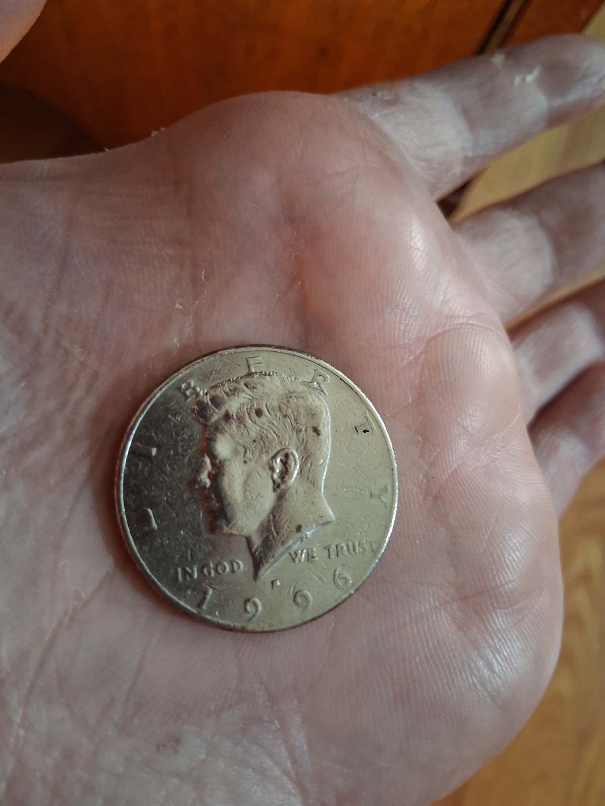 1996 Kennedy half dollar w/ possible "T" in trust error