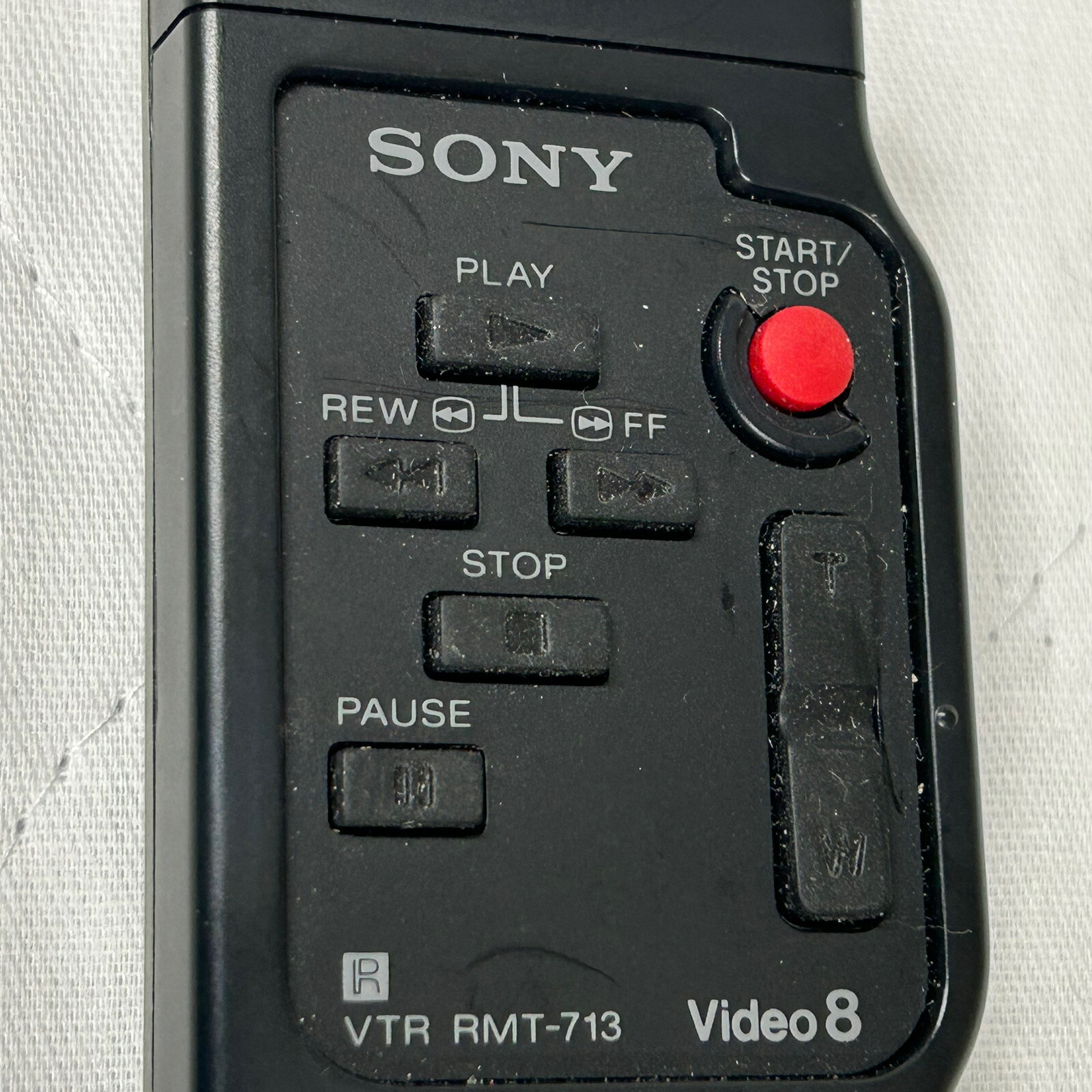 Sony Video 8  VTR-713  REMOTE CONTROL RMT-713 VTR Video 8 CCDRT98, CCDTR11