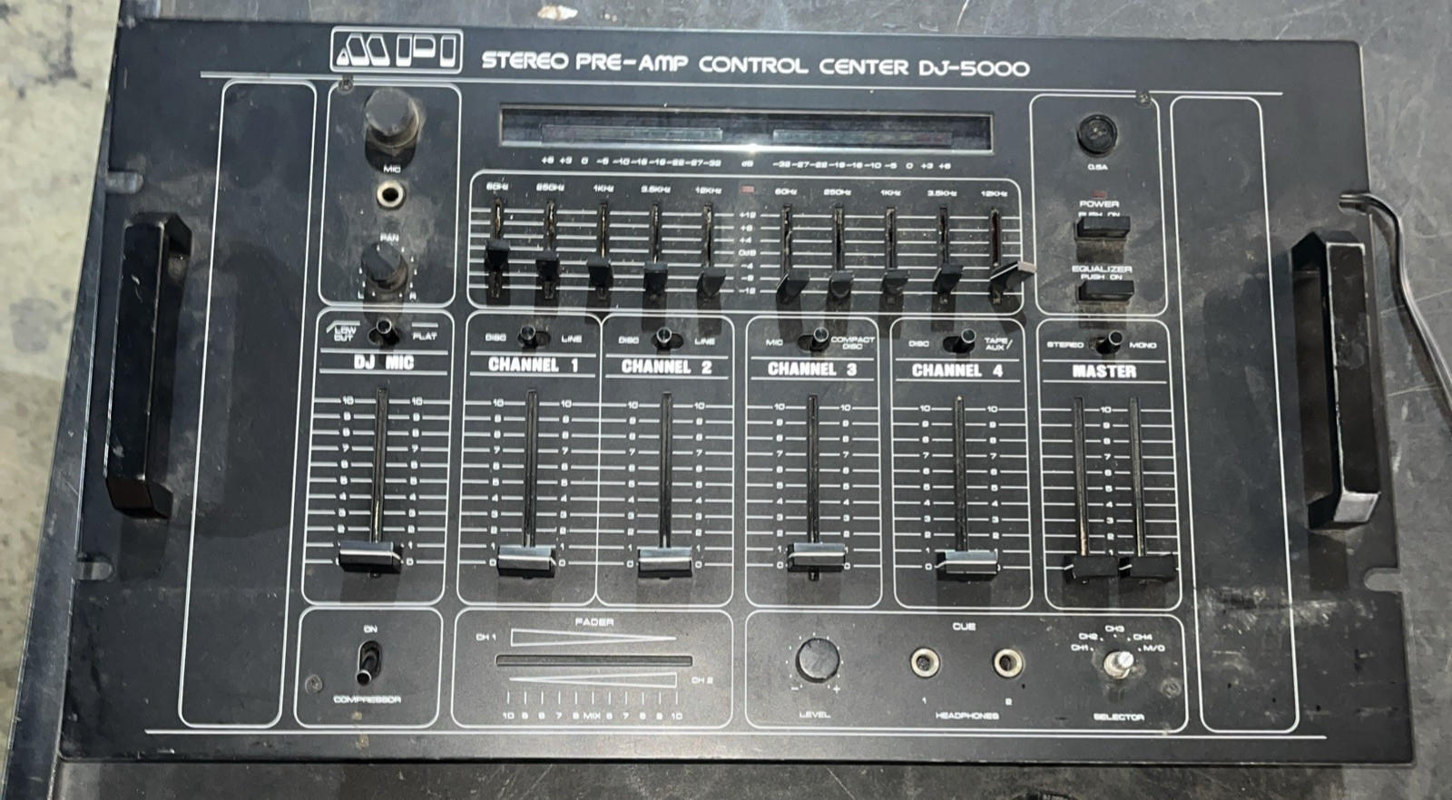 MPI STEREO PRE-AMP CONTROL CENTER DJ-5000