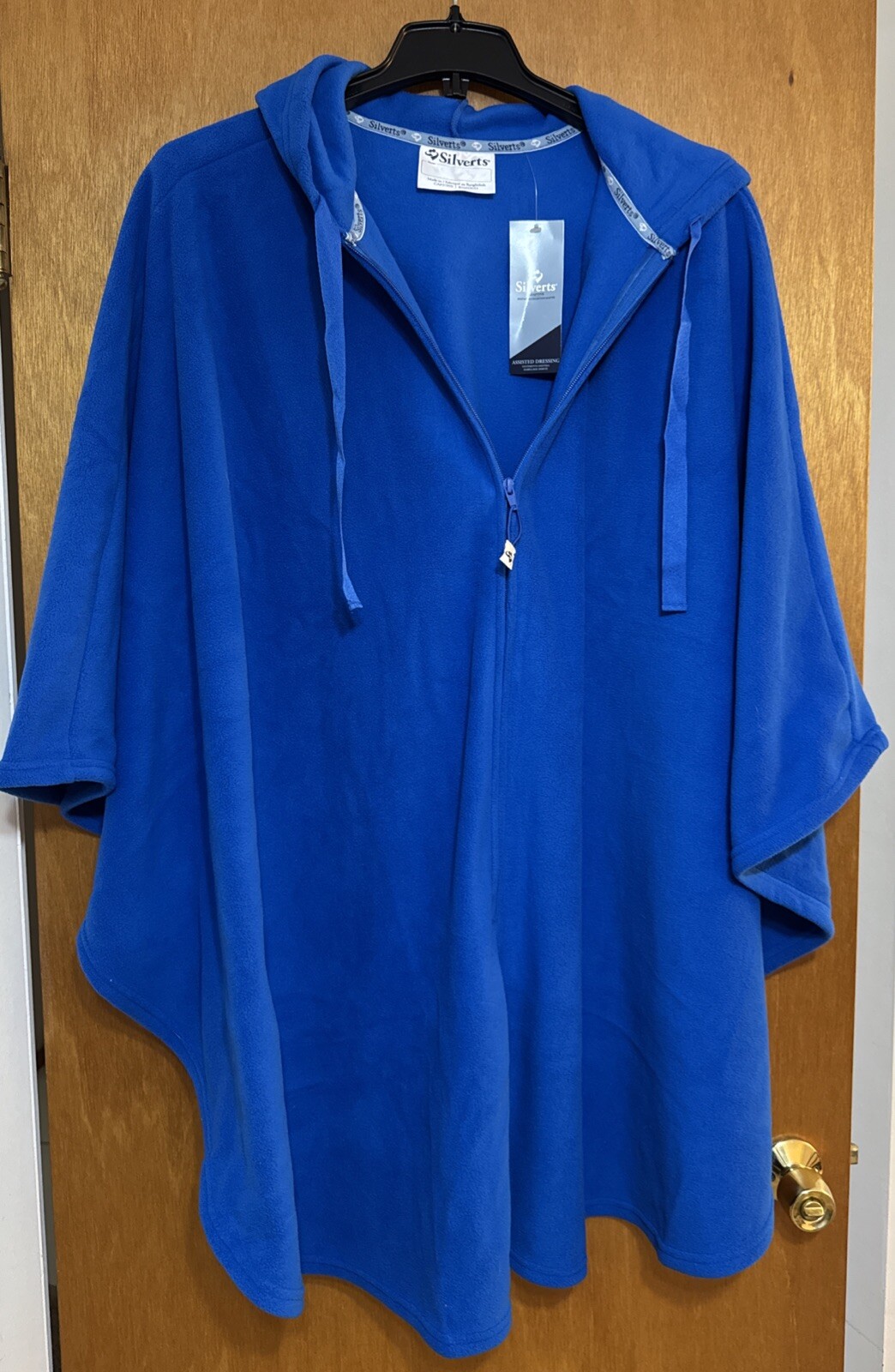Silverts  Adaptive  BLUE Cape Ponchos Universal for Men Women NWT  Velour