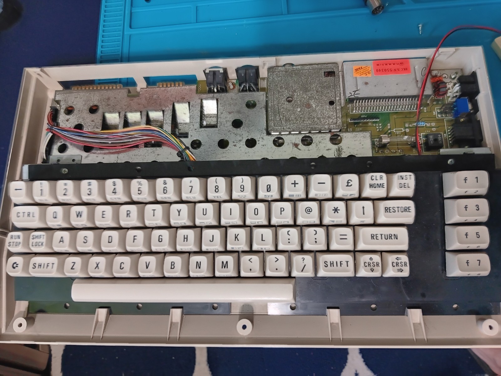 RECAPPED, CLEANED, TESTED, WORKING NTSC Commodore 64.
