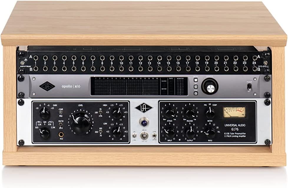 Gator Frameworks Elite Furniture Series 4U Wood Desktop Studio Rack; Maple