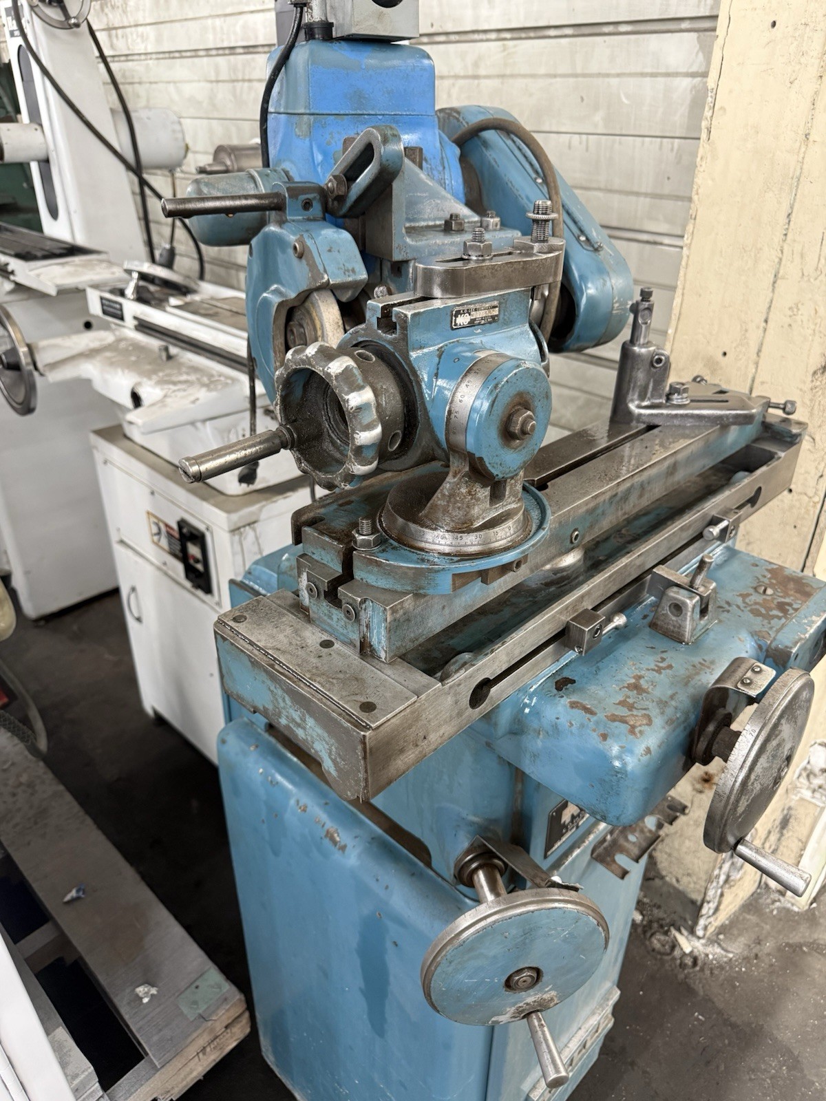 K.O. Lee Cutter Grinder B360