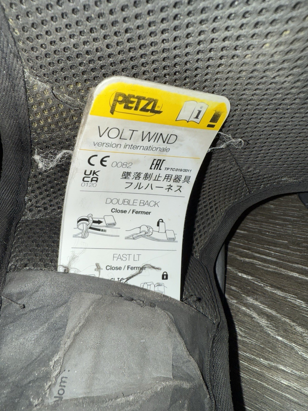 *** Reduced Price *** Petzl VOLT Full Body Fall Arrest Harness