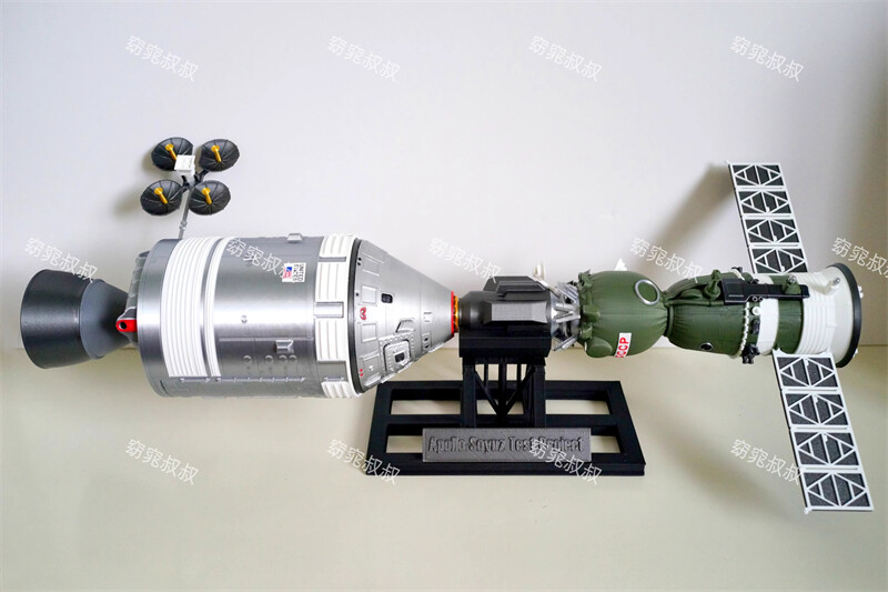 1/48/72 Apollo 18 & Soyuz 19 Manned Spacecraft ASTP Docking Kits Models Toys