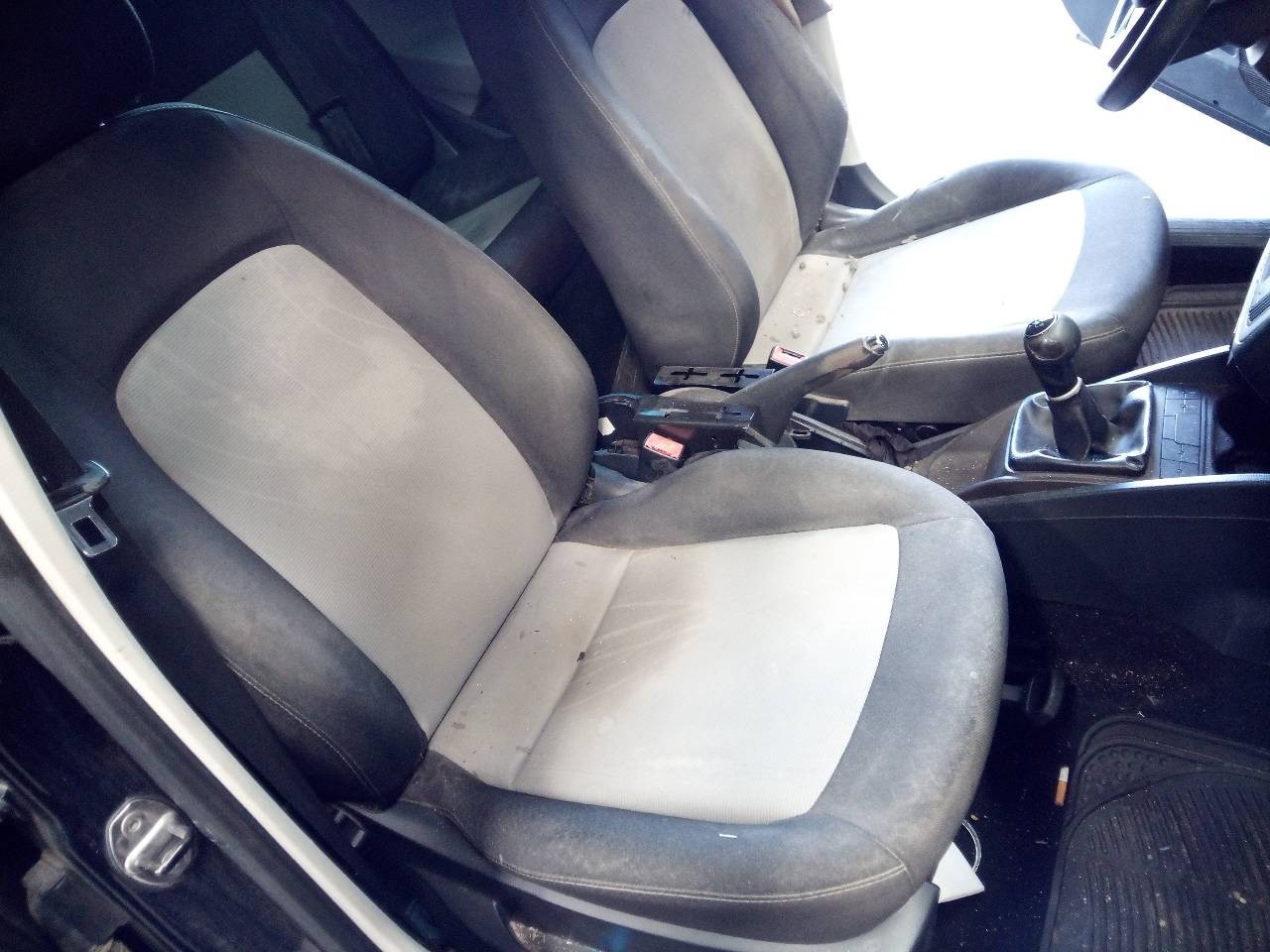 FRONT RIGHT ANKLE / 2535981 FOR SEAT IBIZA 6J5 REFERENCE