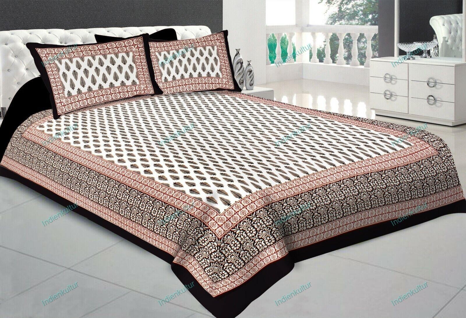 Attrative Design Geometric Printed Cotton Double Bed Sheet With 2 Pillow Cover