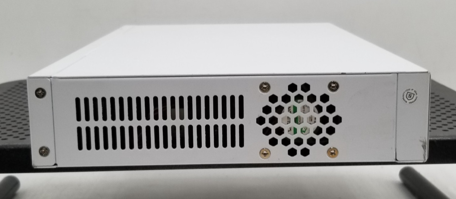 Sophos SG 135 Rev.1 Network Security Appliance