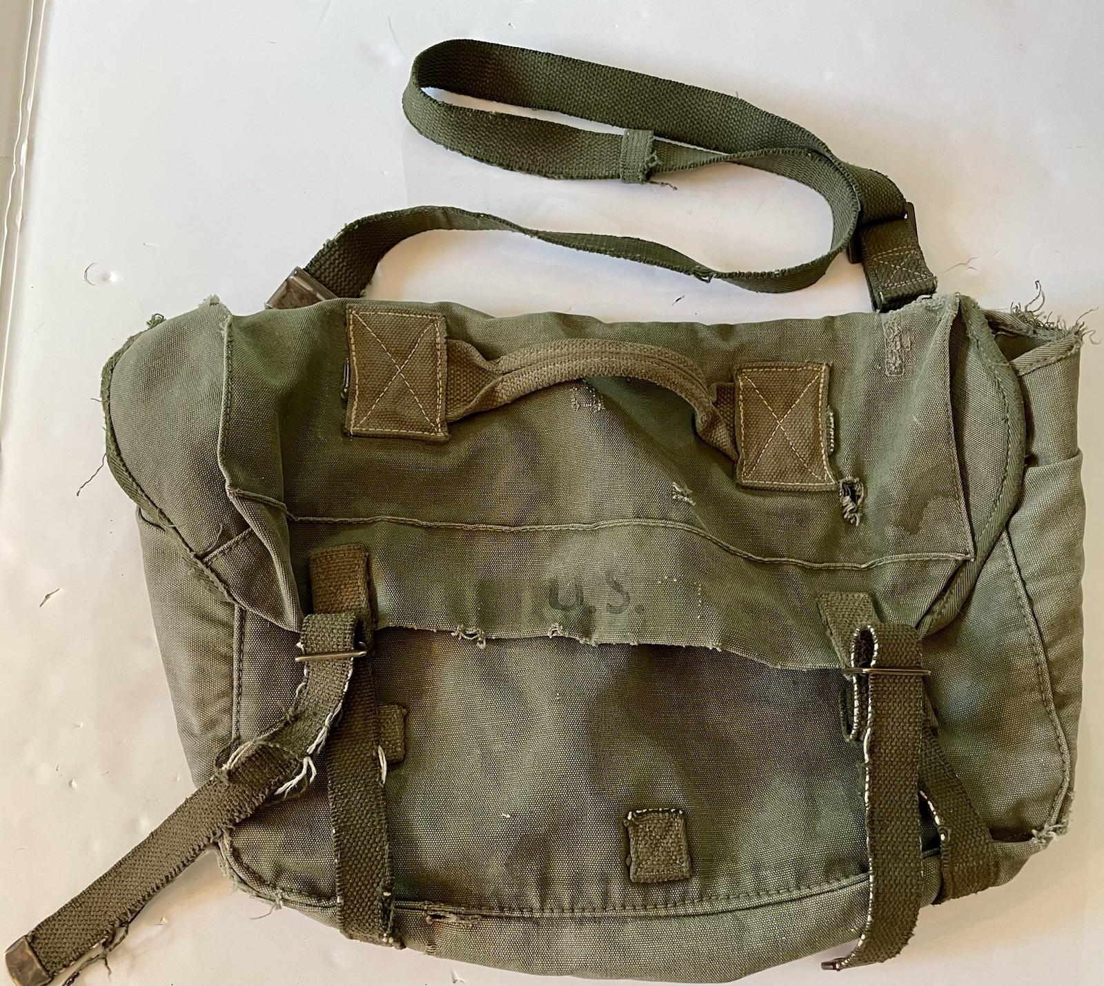 Vintage US Military Heavy Canvas Messenger Distressed Thrashed Crossbody