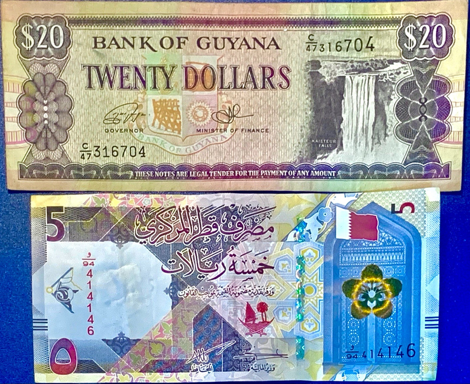 TWO NOTES BANK OF GUYANA & BANK OF QATAR / 20$ & 5QAR / 1996 & 2022 / Circulated