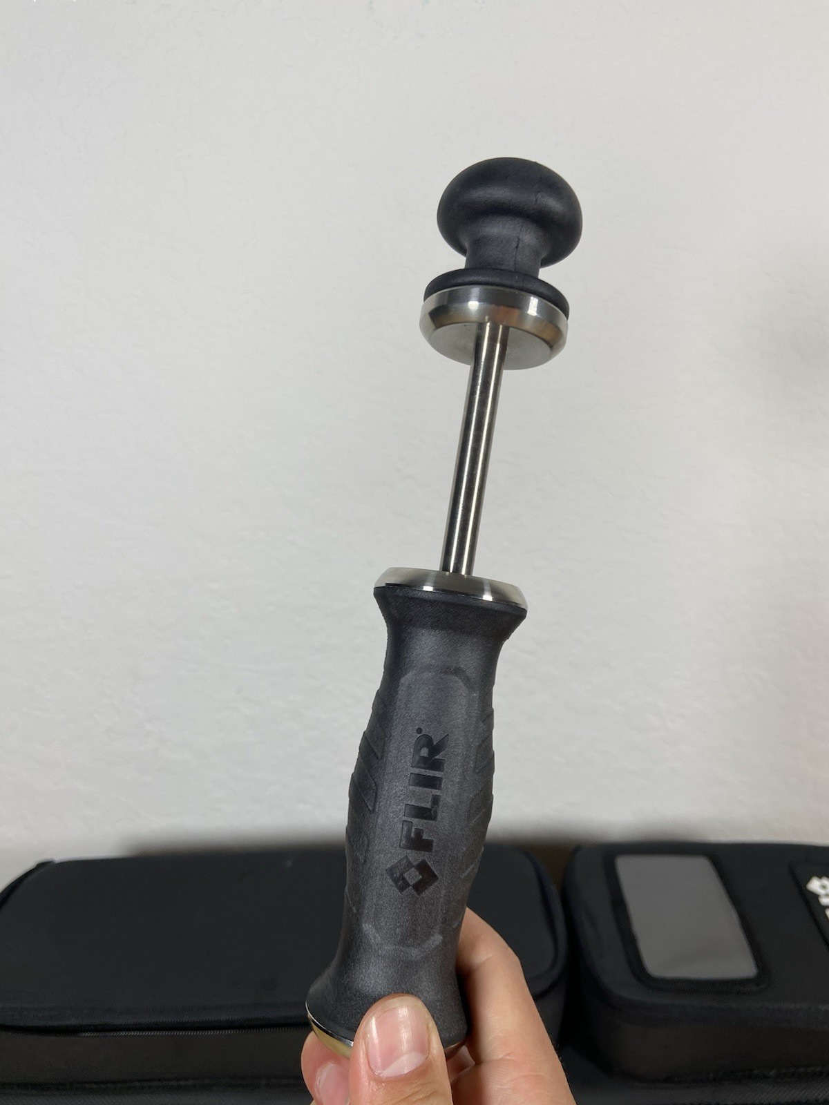 FLIR MR08 Hammer & Wall Cavity Probe Combo w Shoulder Bag