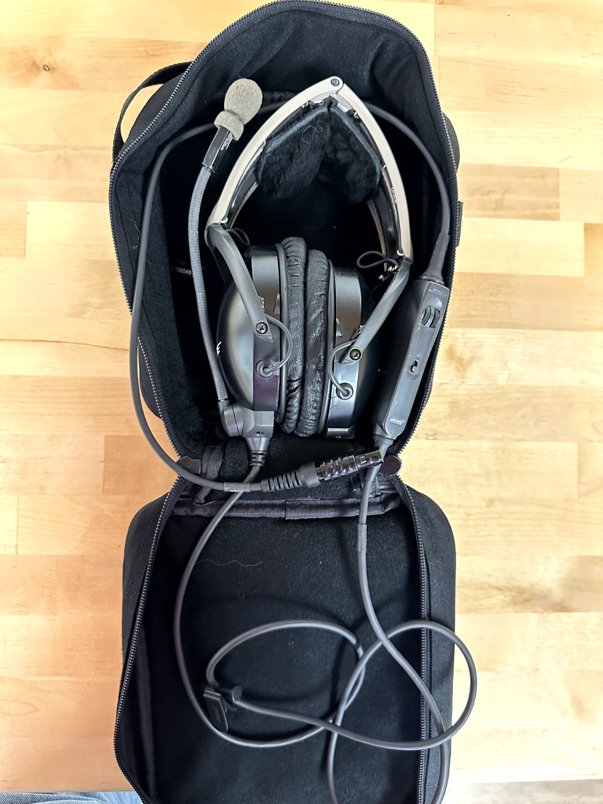 Aviation Headset X - Explorer Aircraft Powered v1- or Best Offer