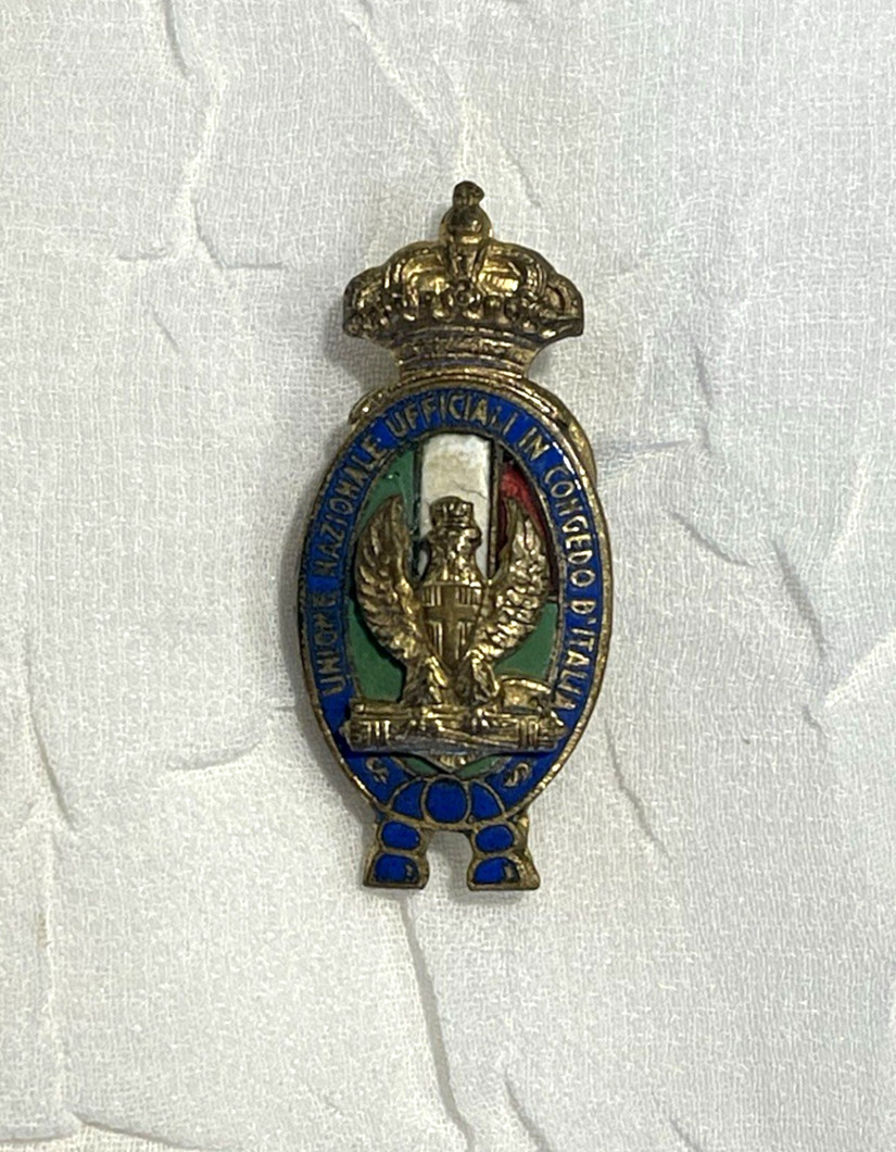 WWII National Union Officials on Leave of Italy Badge