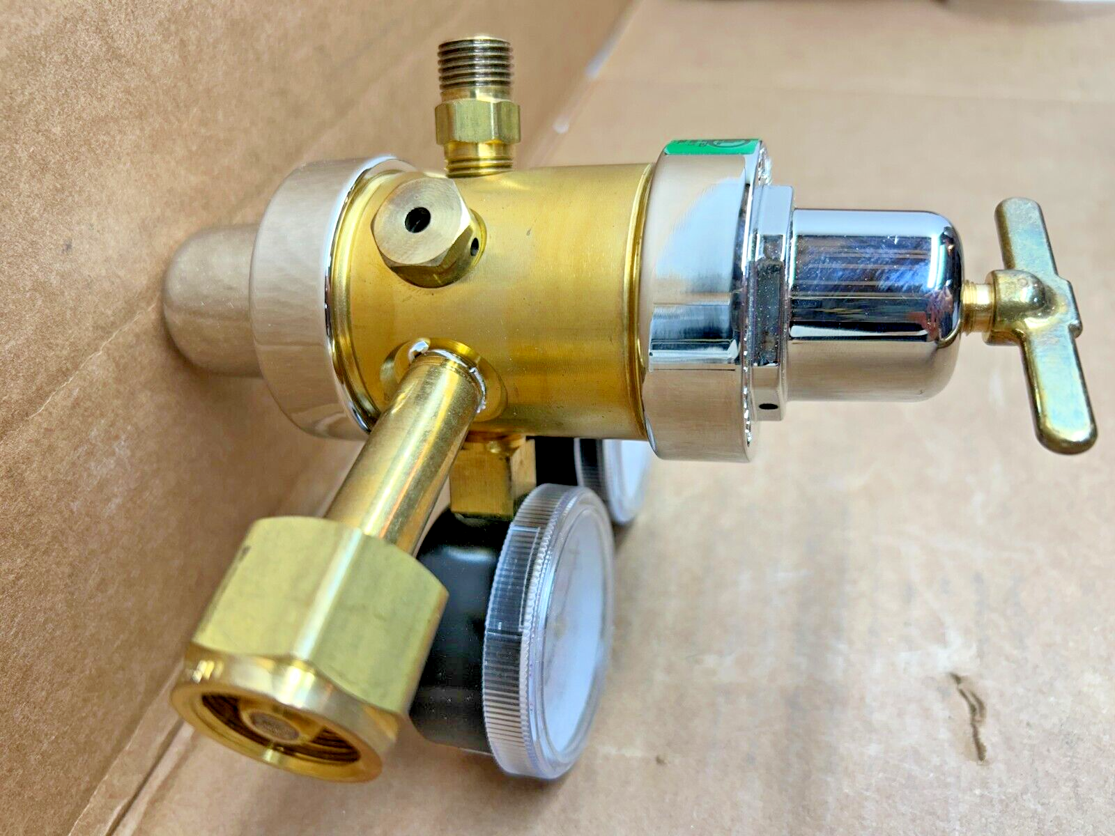 MILLER 35-125-540 TWO STAGE CYLINDER REGULATOR