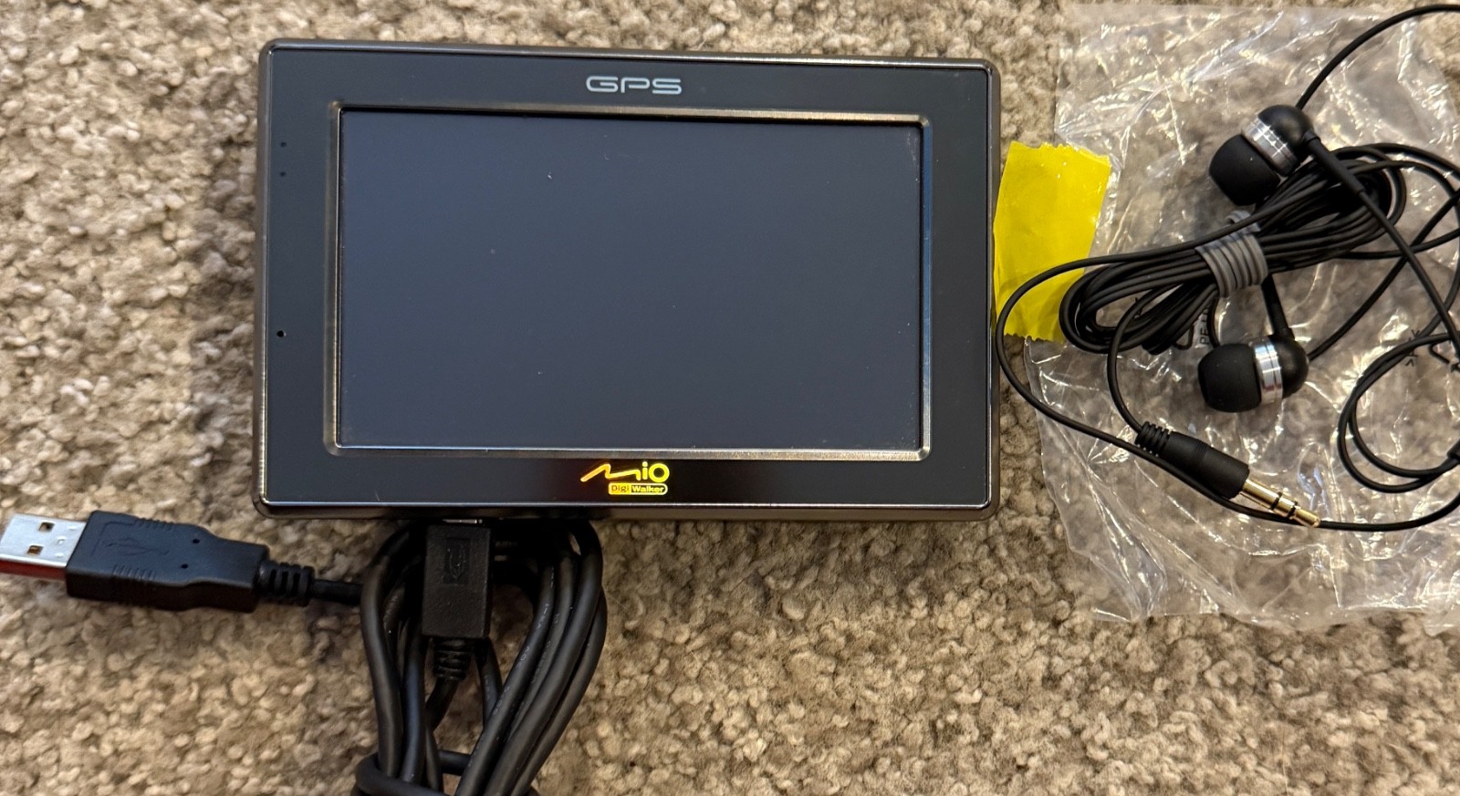 Vintage Mio DigiWalker C520 Automotive GPS Navigator 4.3" Dash Mountable Bundle