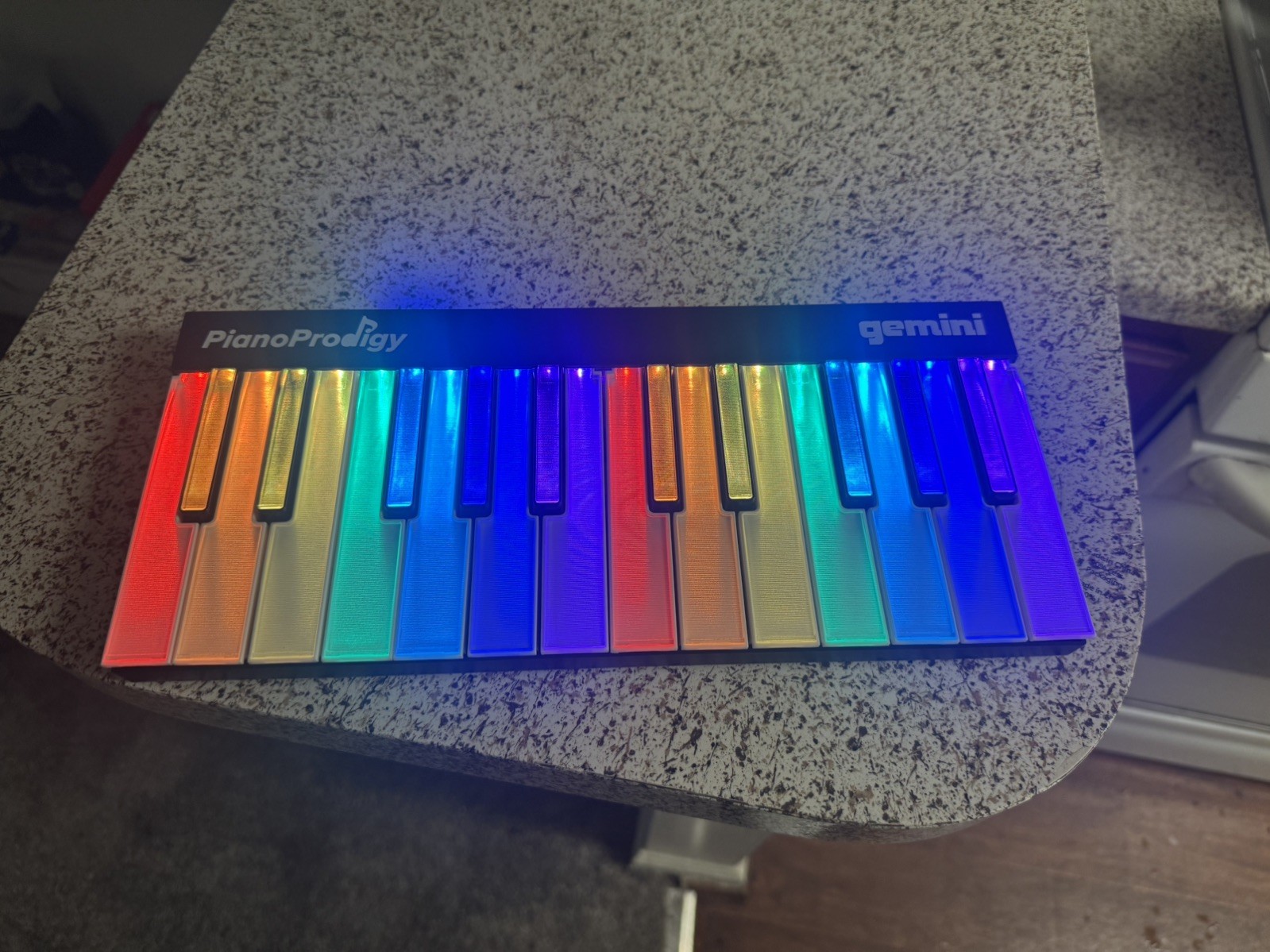 Gemini Sound PianoProdigy: Bluetooth MIDI, Light-Up Keys, Expandable Learn Piano