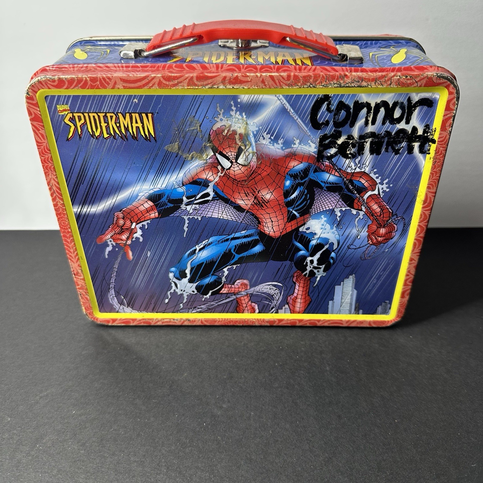 Marvel Comics Spider-Man Super Hero 3D Embossed Metal Lunchbox