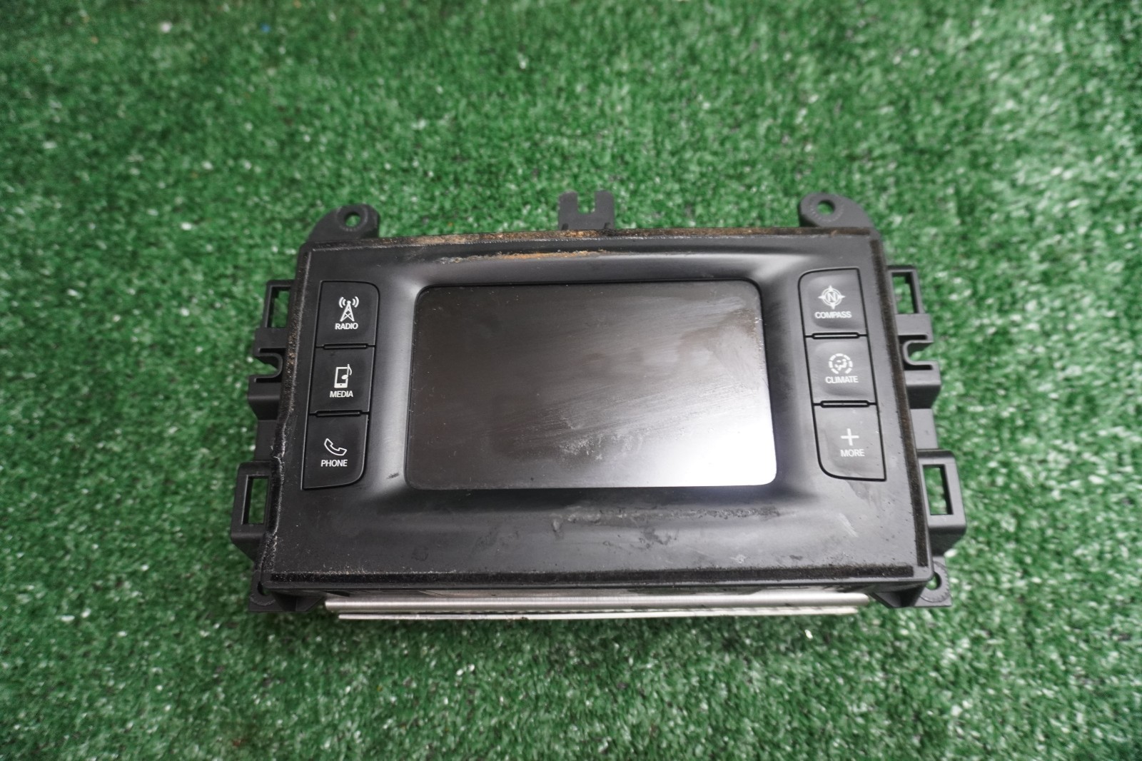 2016 2017 2018 DODGE DURANGO Radio DASH INFO DISPLAY SCREEN UNIT OEM P68269529AD