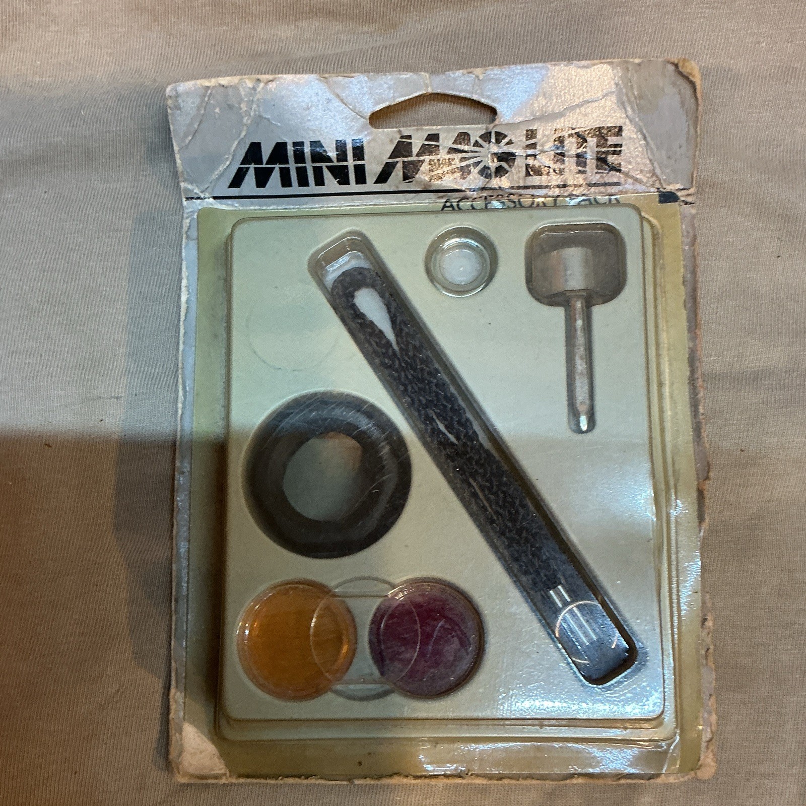 Mini Maglite Accessory Kit Clip Key Ring Lanyard Colored Lenses and sheath