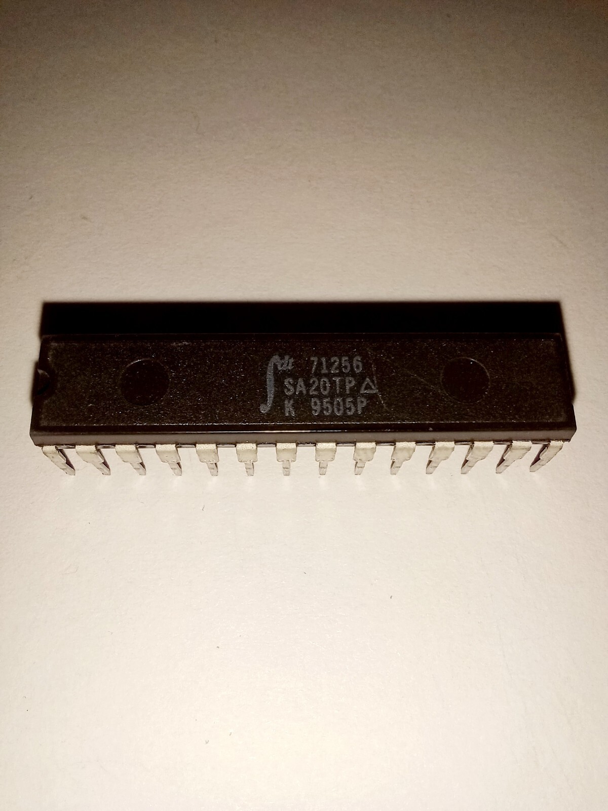 SDT 71256 IC CHIP DIP-28 SRAM 256K (32Kx8) CMOS NEW/OLD STOCK real USA seller!!!