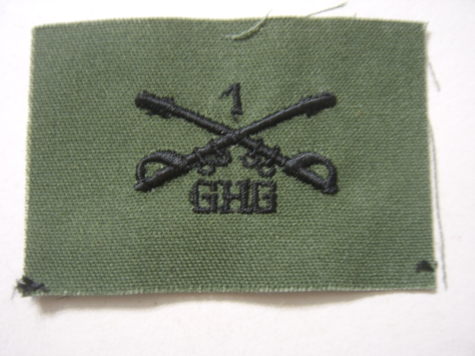 CONNECTICUT MILITIA GOVERNOR'S HORSE GUARDS, 1ST COMPANY INSIGNIA SUBDUED PAIR