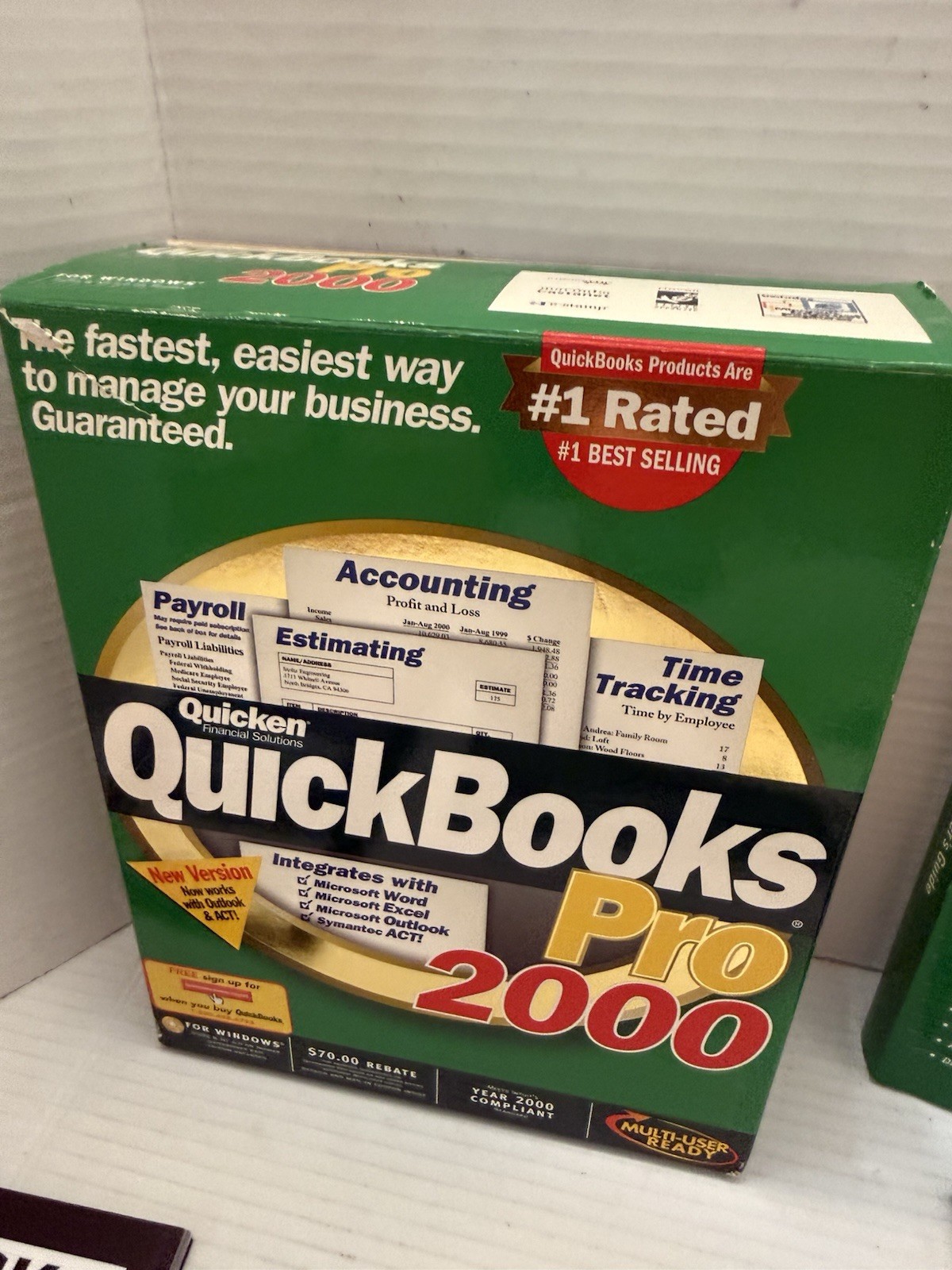 Intuit Quickbooks Pro 2000 for Windows Quicken Financial Services Software