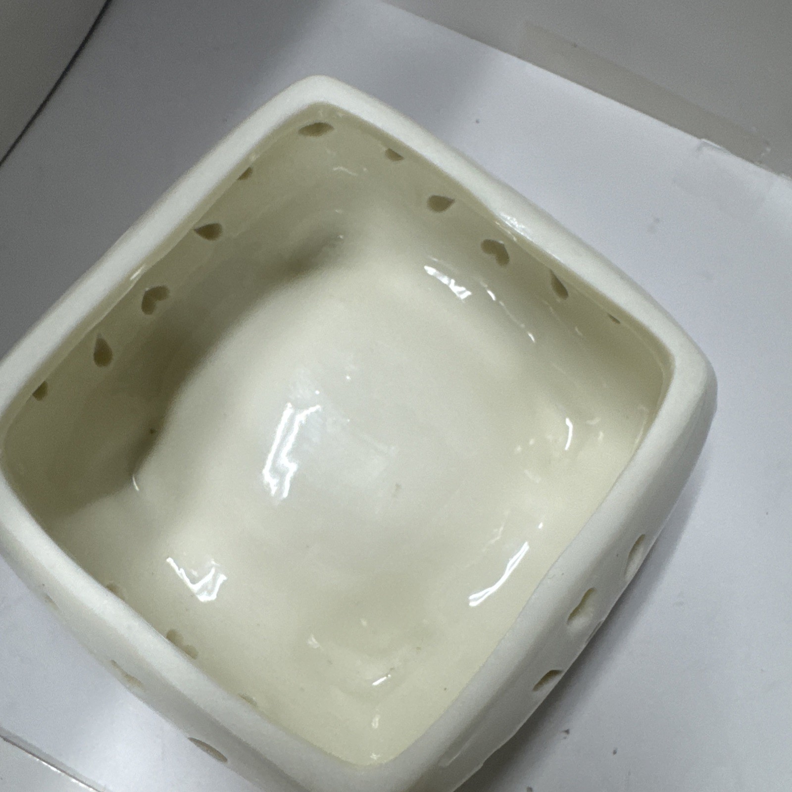 Potpourri Ceramic Cut Trinket box