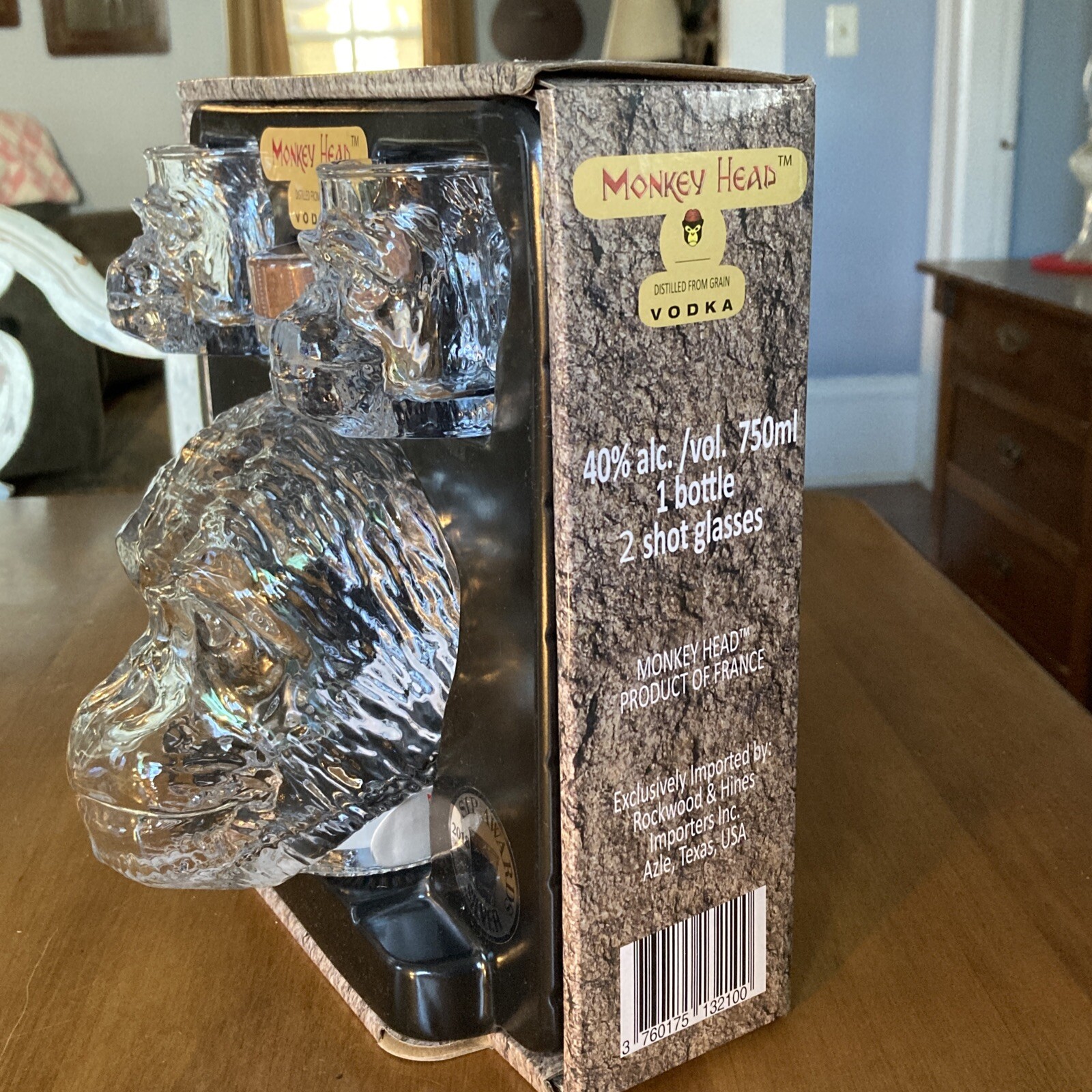 Monkey Head Vodka 750ml Bottle Decanter EMPTY w/ 2 Shot Glasses & Display Box