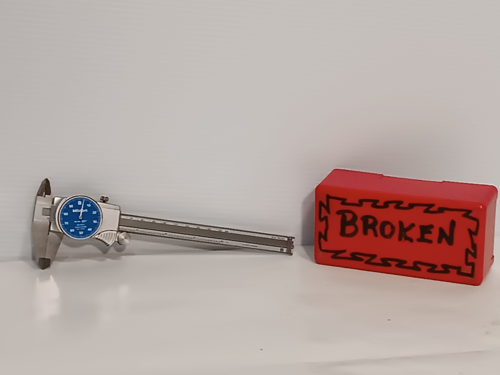 Mitutoyo 150mm/6" Stainless Hardened Calipers, 0.0001", Sold for Parts or Repair