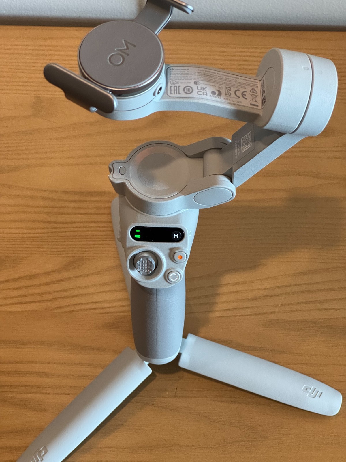 DJI Osmo Mobile SE 3-Axis Smartphone Gimbal Stabilizer – Foldable, ActiveTrack –
