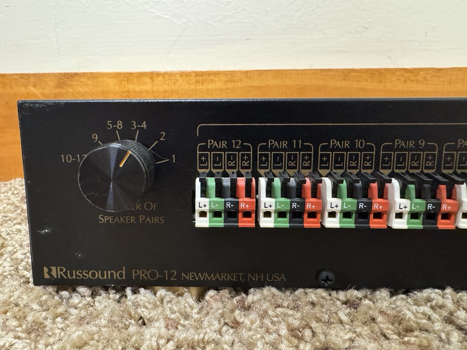 Russound PRO-12 Speaker Selector Amp A/B Inputs 12 Pair Switch Tested Working