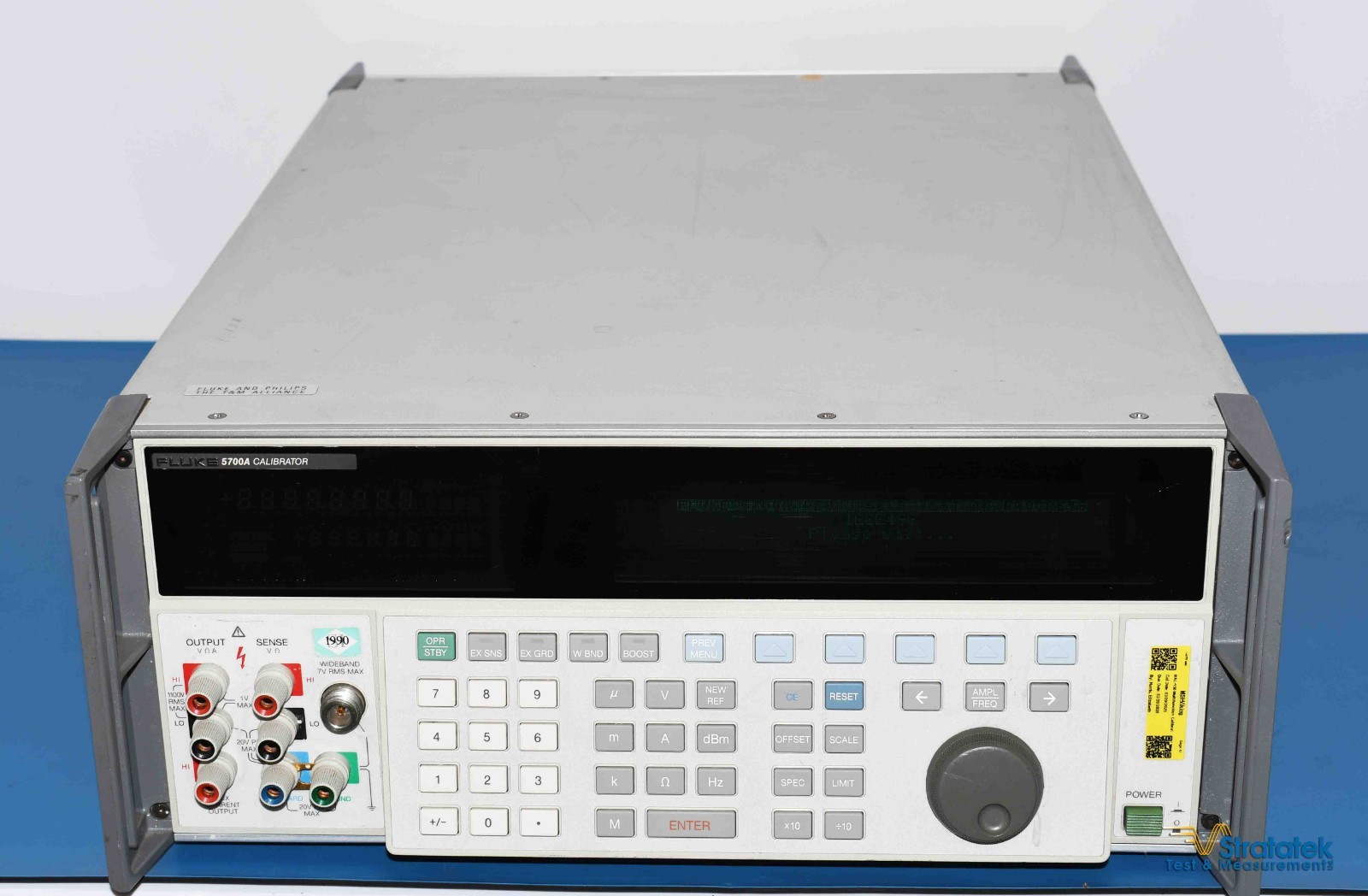 Fluke 5700A Multifunction Calibrator with FLUKE Calibration Certificate