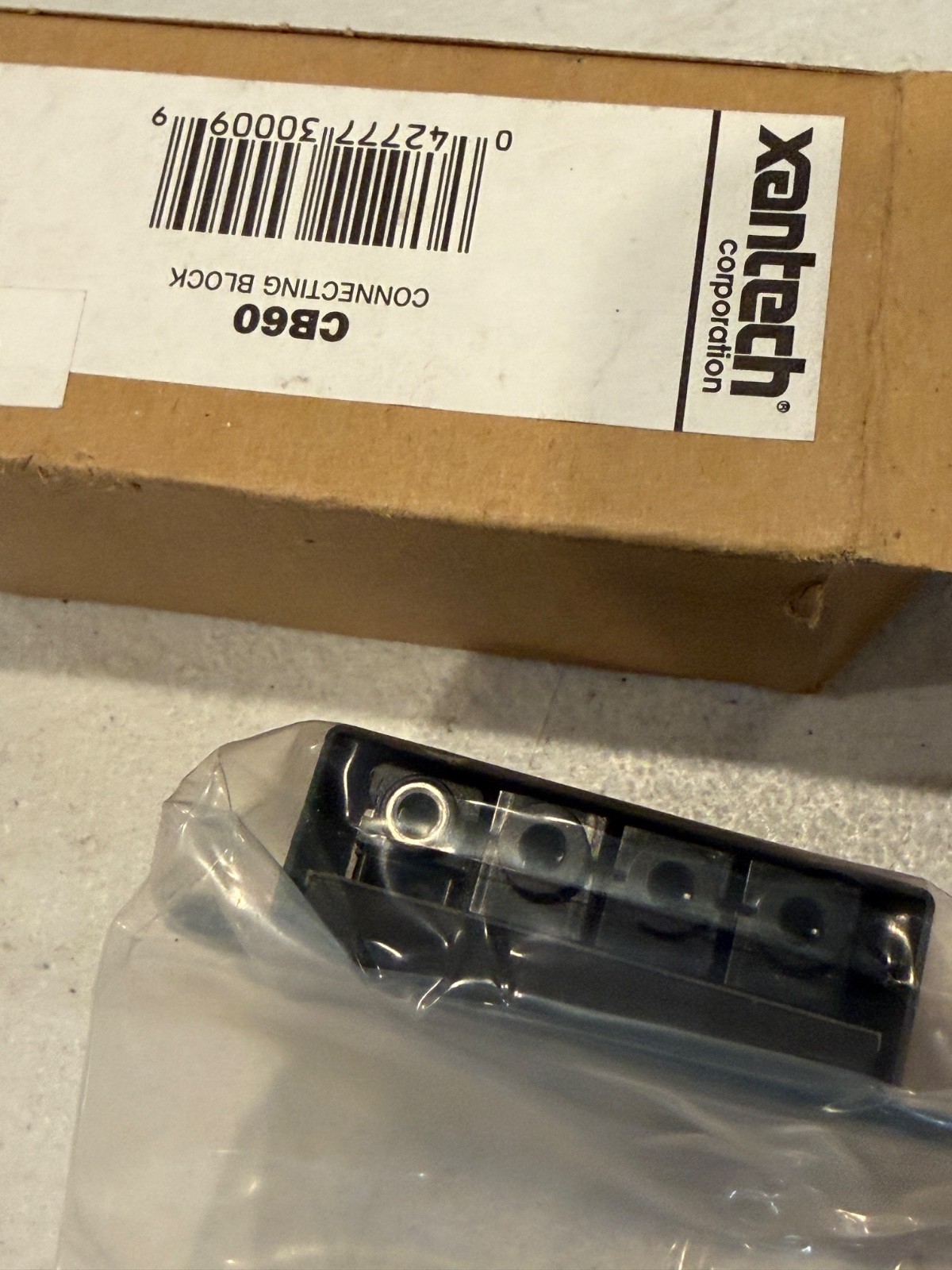 Xantech CB60 IR (Infrared) Connecting Block