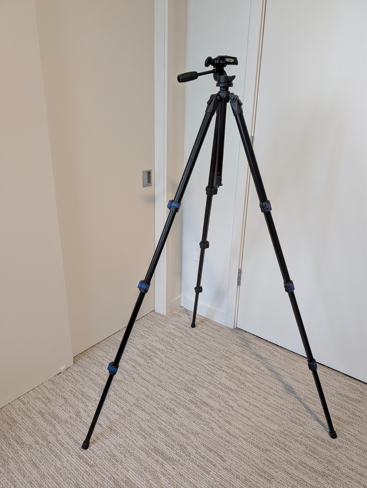 ProMaster FW29T Lightweight Full Sized Tripod