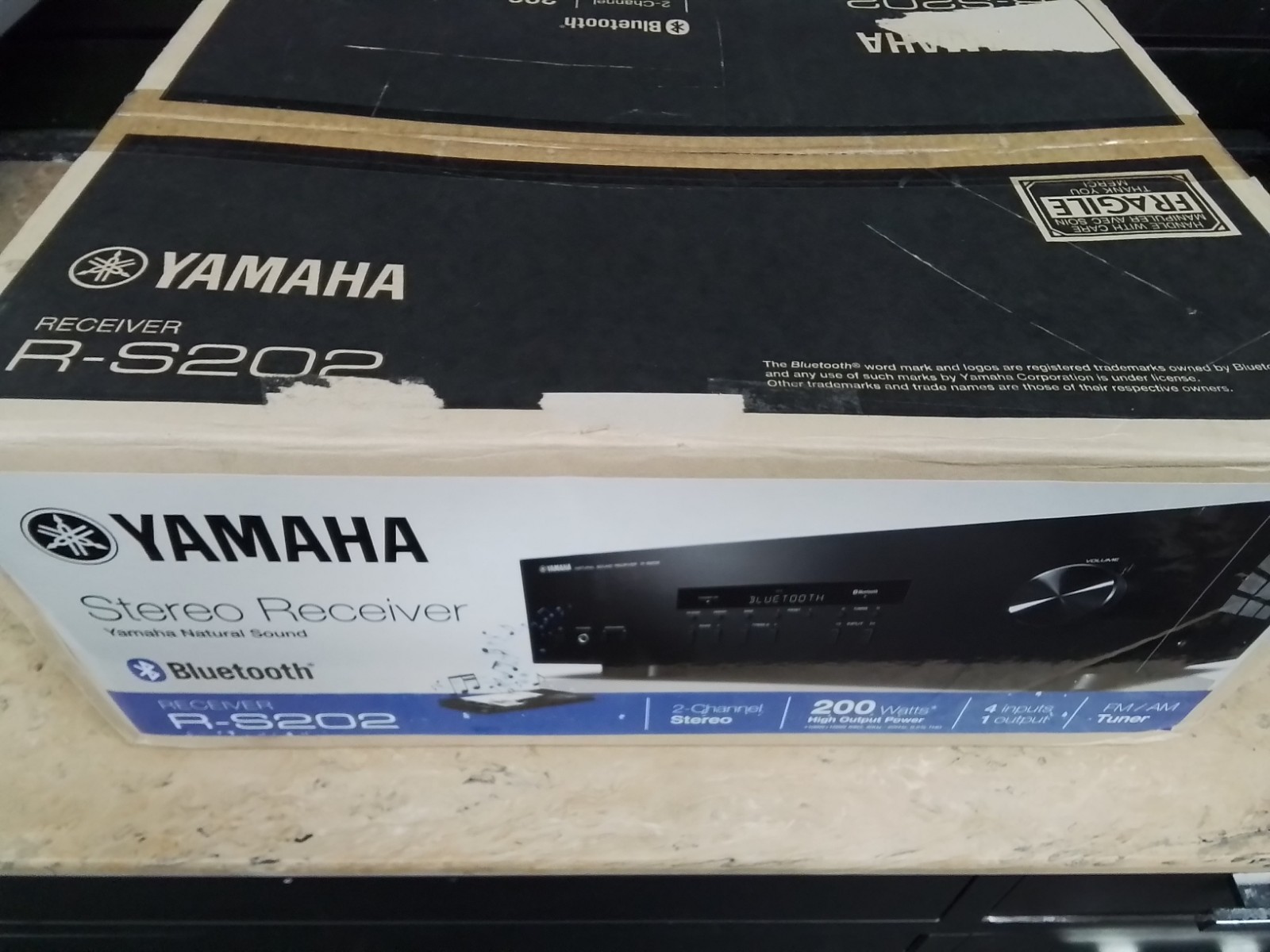 Yamaha R-S202 Bluetooth Natural Sound Stereo Receiver - Black