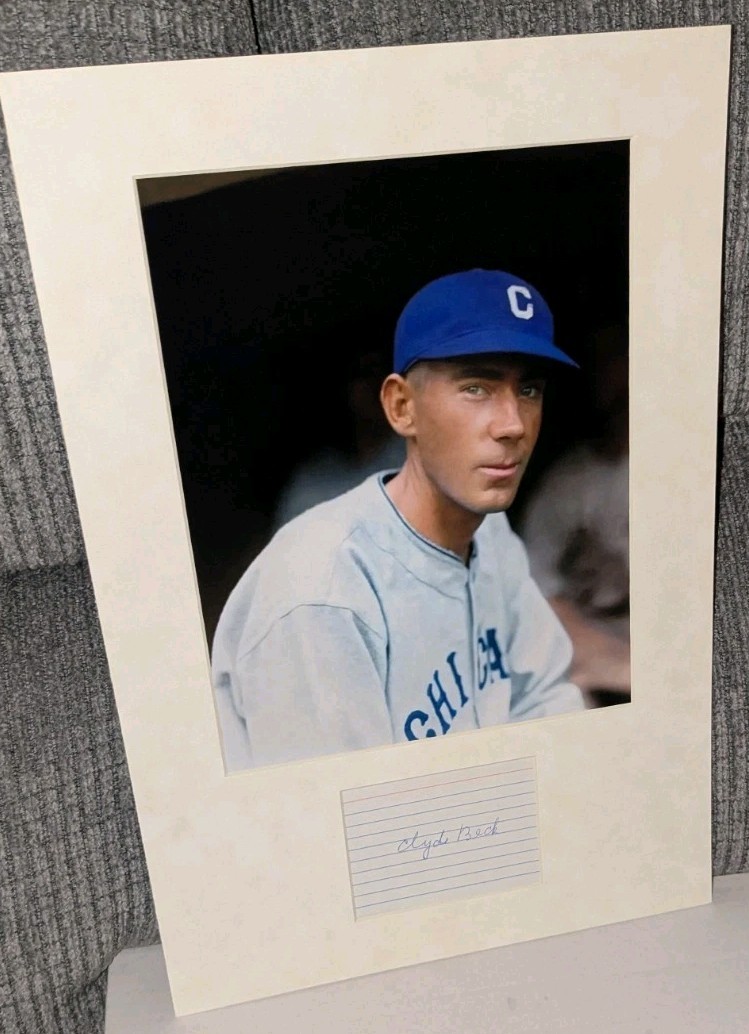 Clyde Beck Chicago White Sox Signed Cut Matted 8x10 Color Photo W/Our COA