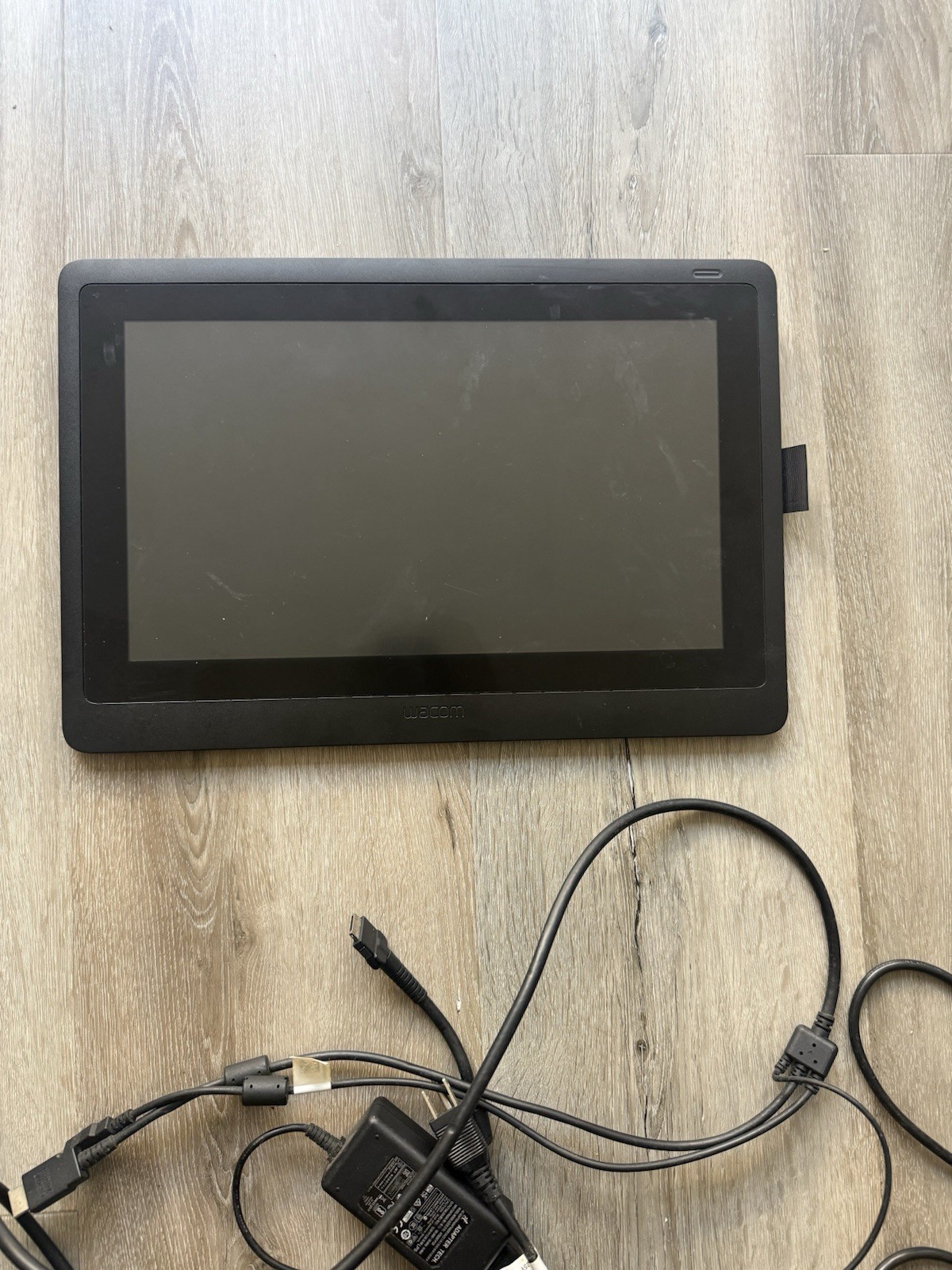 Wacom Cintiq 16 Graphics Tablet Pen Display Black w/ Power Adapter & Cables
