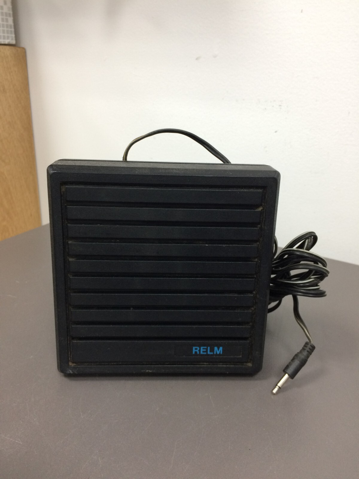 RELM External Speaker, 5W, RS303, With Mount, Screws and Plug, Tested Good