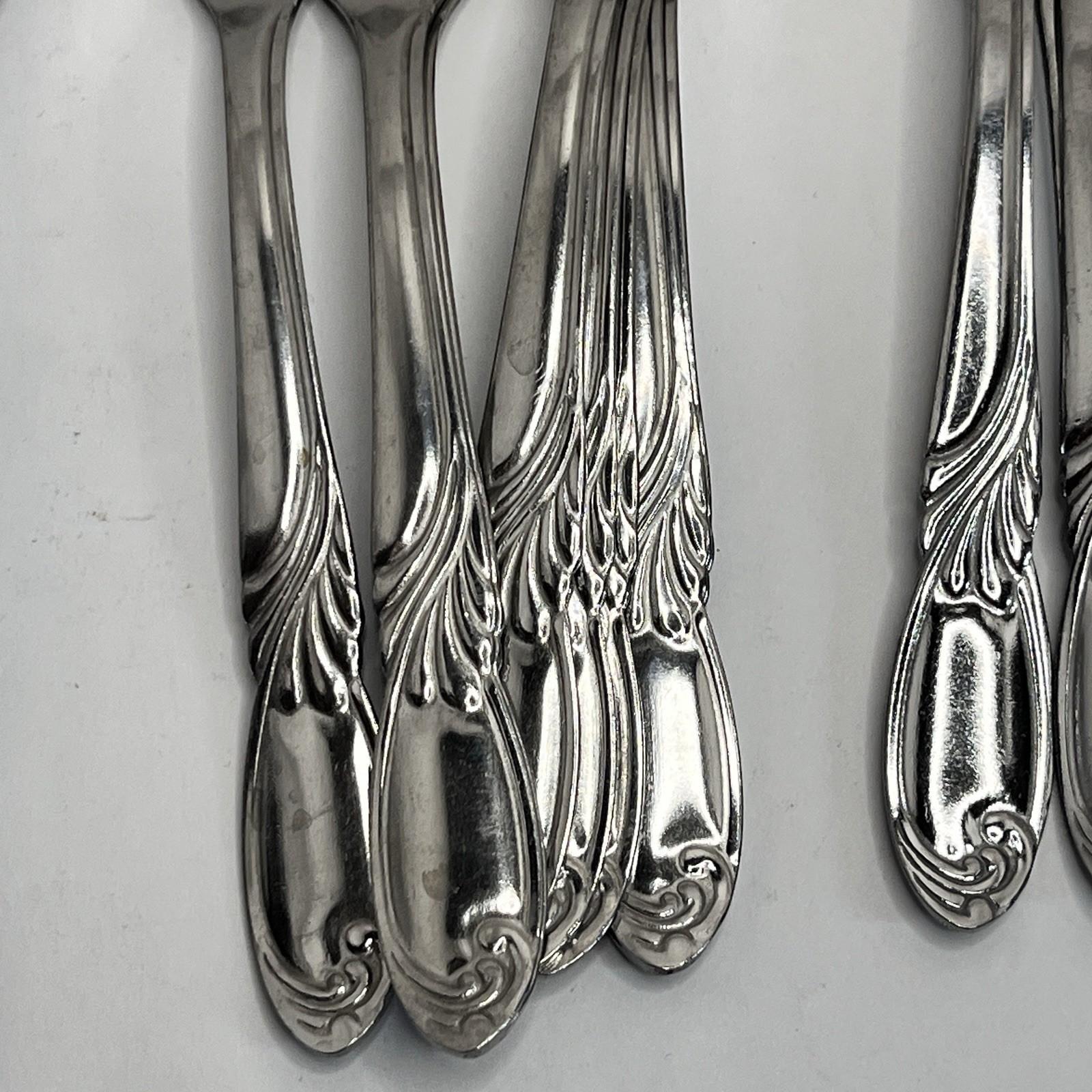 28 PIECES Hampton Silversmiths Stainless Flatware Danube Pattern fork spoon SL
