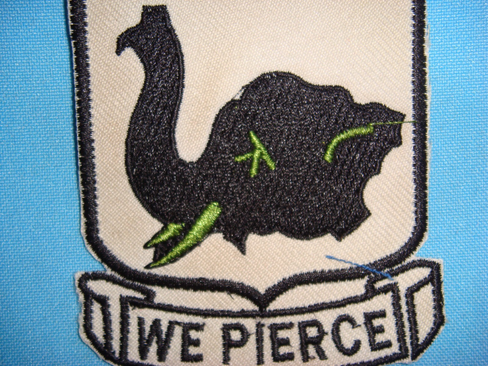 PATCH US ARMY 2nd BATTALION 64th ARMORED RGT WE PIERCE