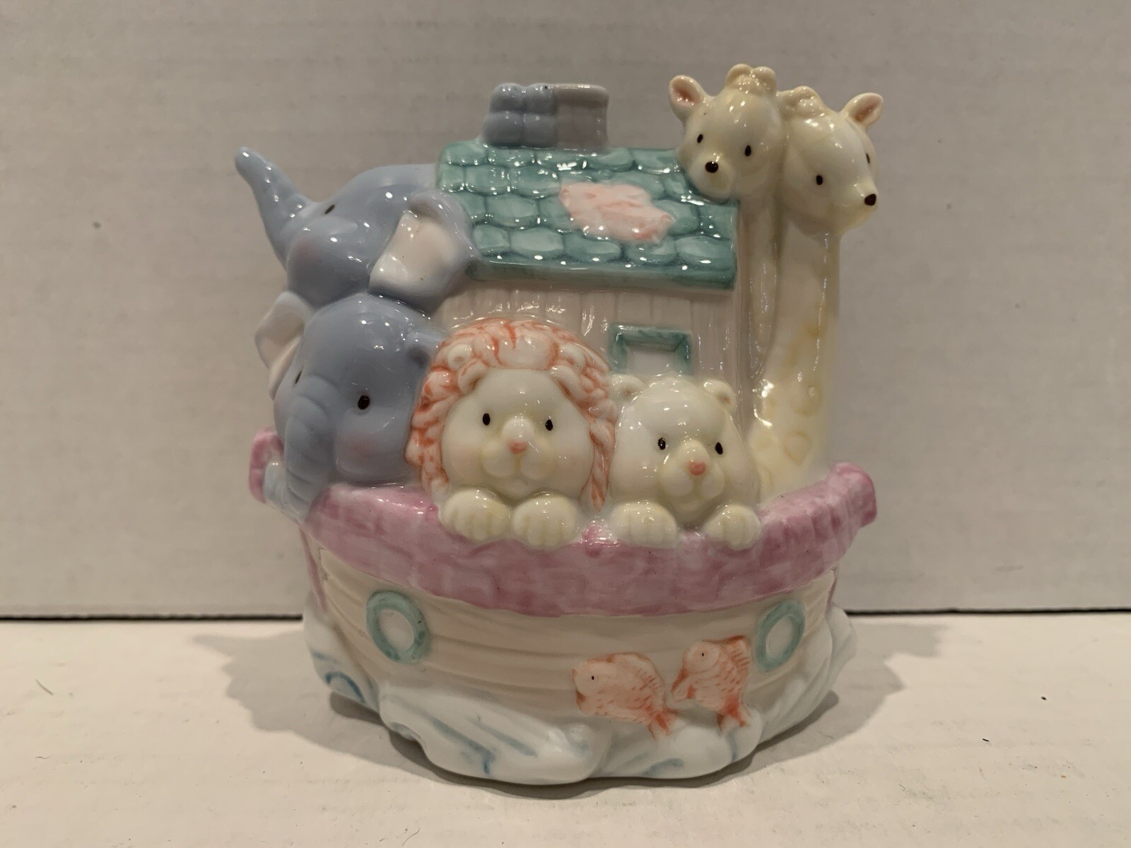 Vintage 1997 NOAH'S ARK Porcelain Night Light Enesco Still Works!