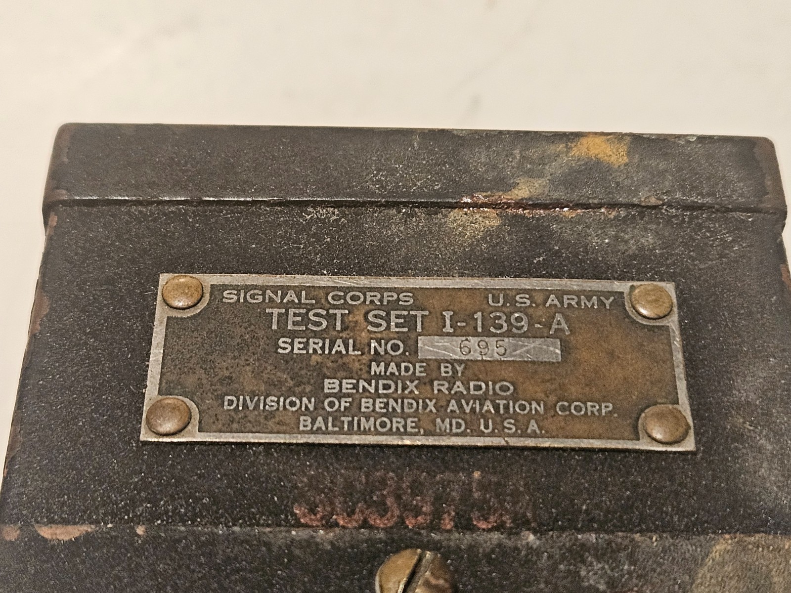 General Electric / U S ARMY / Type DW-46 Panel Meter 0-250 AC Milliamperes