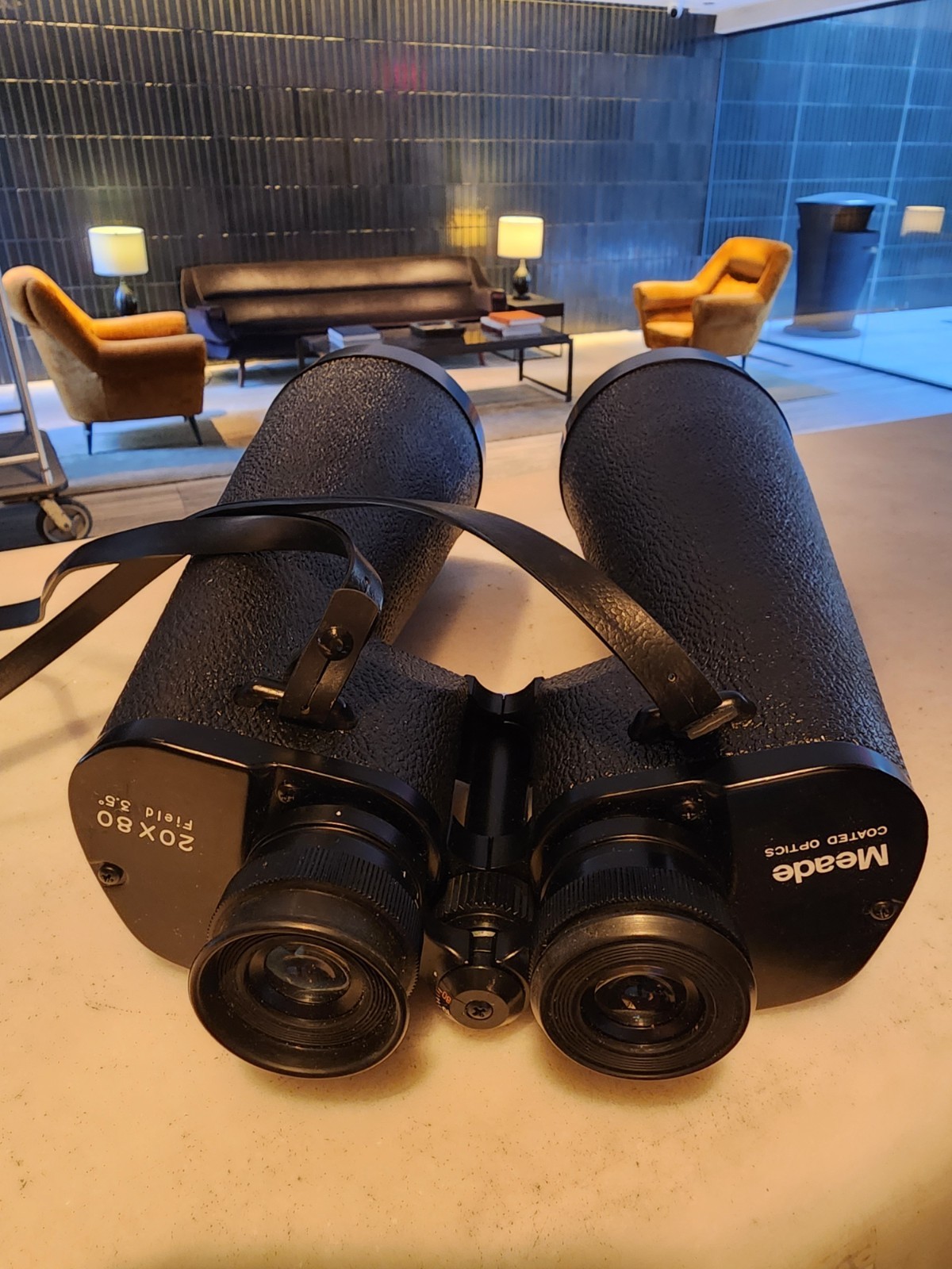 Meade 20x80 coated optics binocular