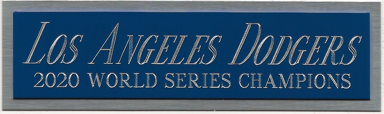 2020 LA DODGERS WORLD SERIES CHAMPIONS NAMEPLATE AUTOGRAPHED BASEBALL-BAT-PHOTO