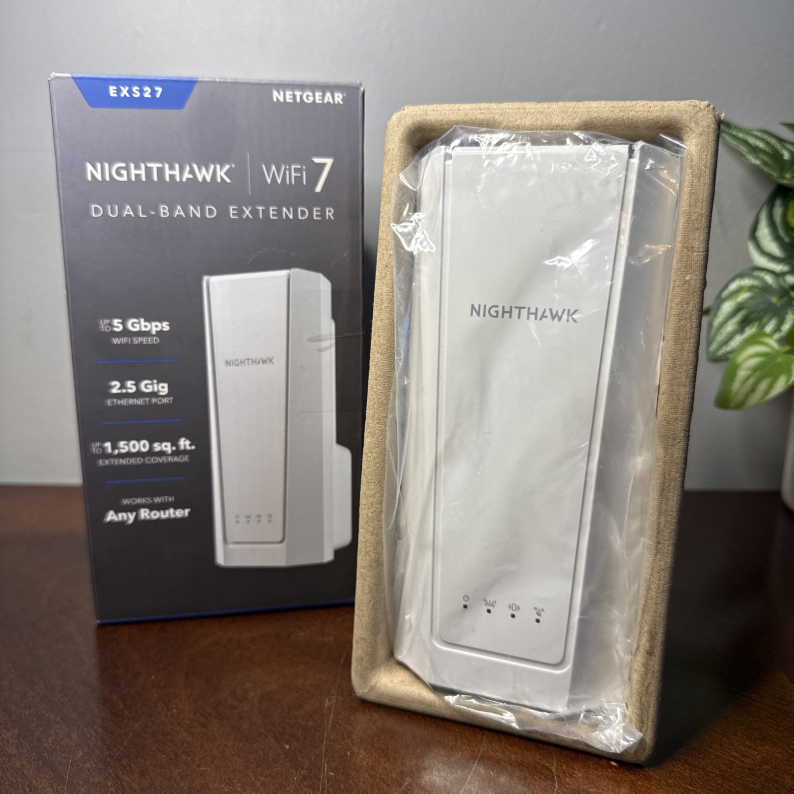 NETGEAR Nighthawk EXS27 WiFi 7 BE5000 Wireless Range Extender Dual Band Open Box