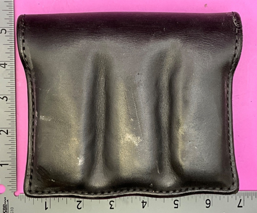CUSTOM BLACK  LEATHER 6 MAGAZINE POUCH MAG HARMONICA HOLDER