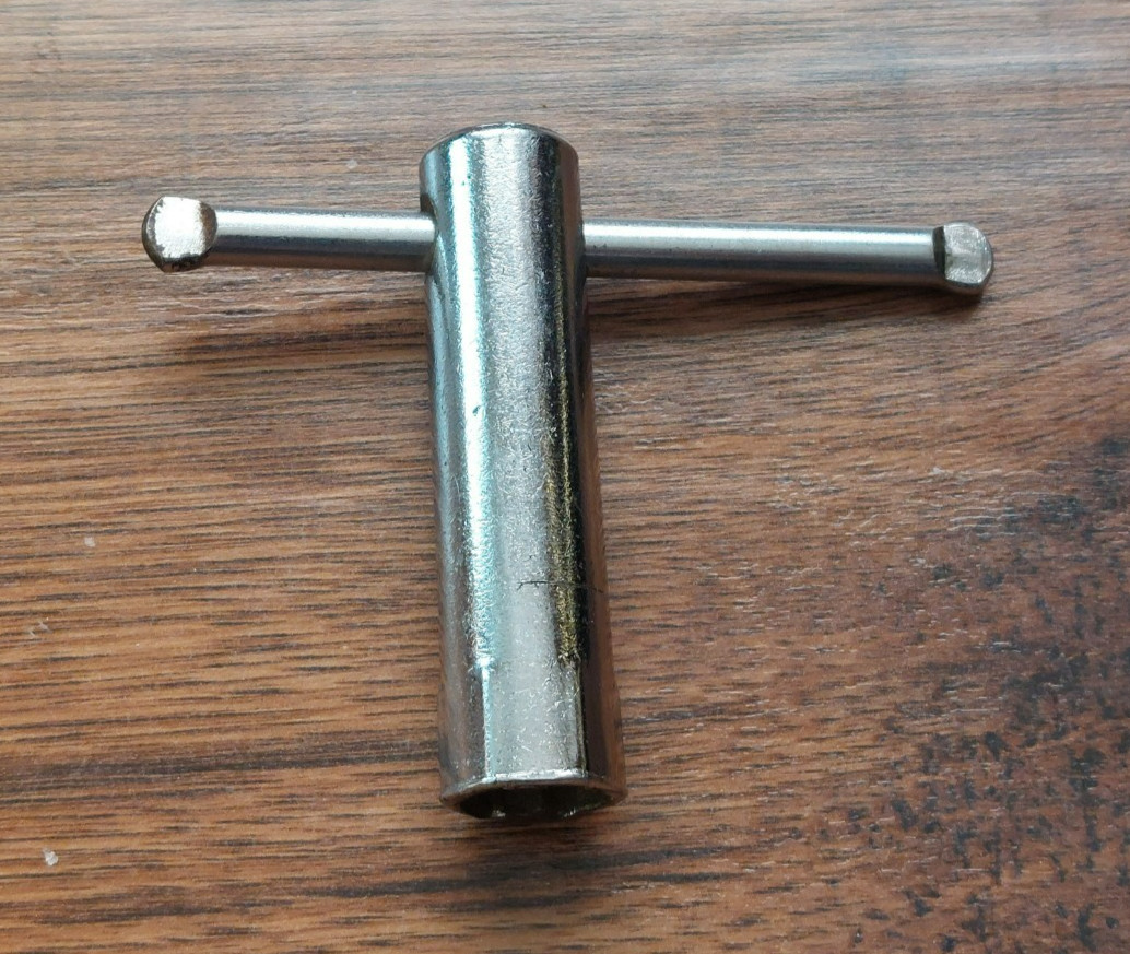 Vintage Unbranded 1/2" Hex Drum Tuning Key Wrench (615)